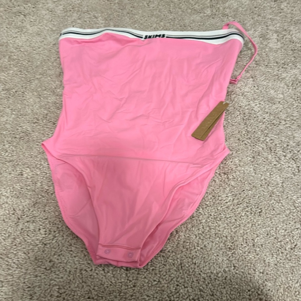 SKIMS BODYSUIT
